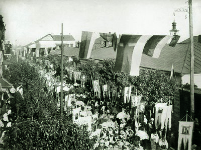 2.Крестный ход со св. мощами на Витебск. ул. Фото 20 мая 1910 г.